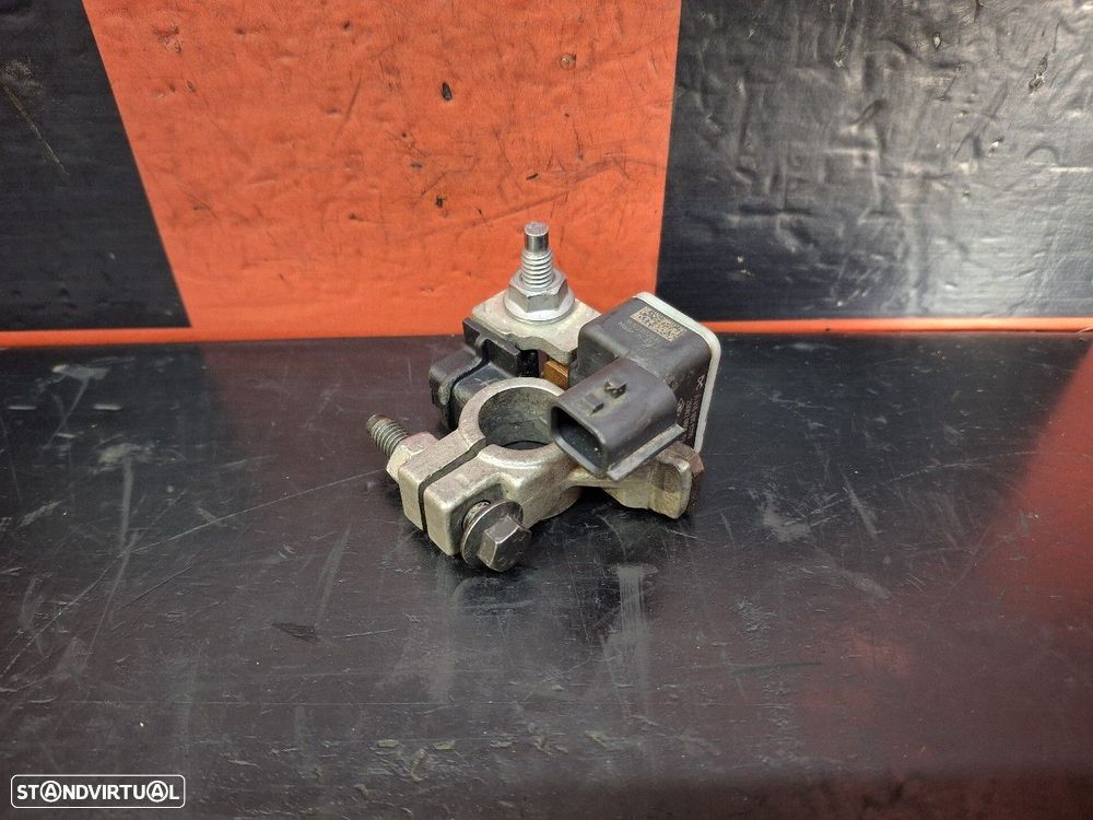 Borne  Mercedes-Benz Citan Caixa (415) - 1