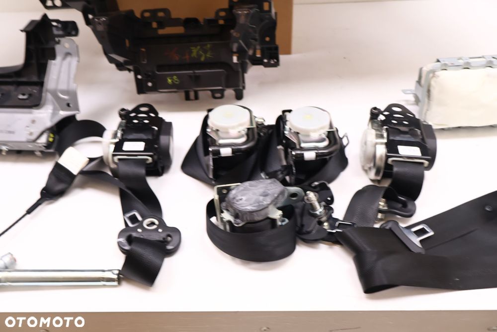 MITSUBISHI ECLIPSE CROSS DESKA ROZDZIELCZA ZESTAW AIRBAG - 10