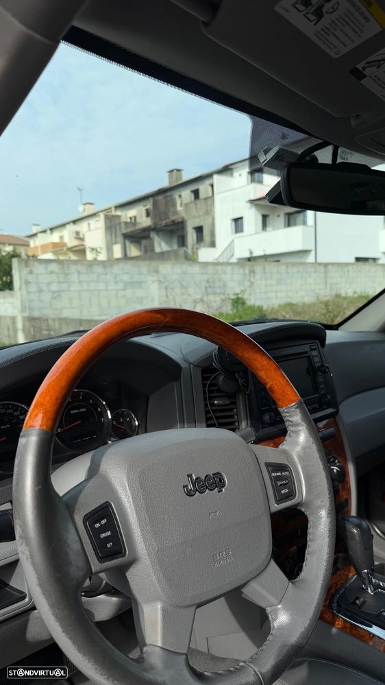 Jeep Grand Cherokee 3.0 CRD V6 Overland - 26