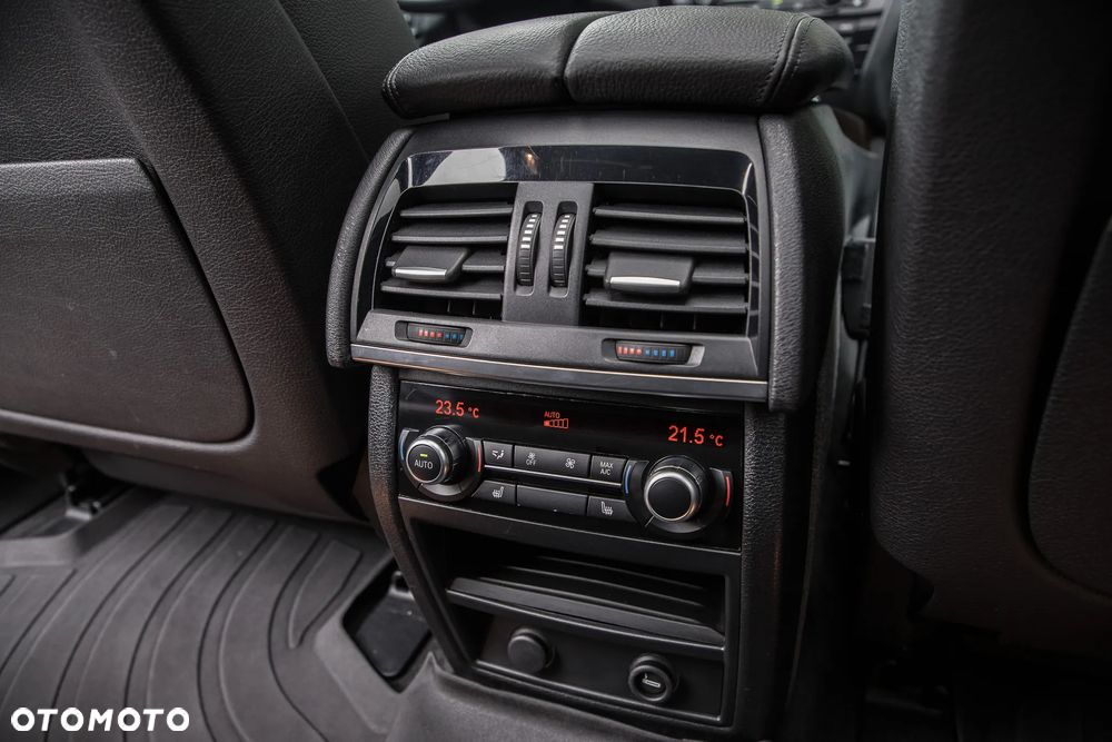 BMW X5 xDrive35i - 29