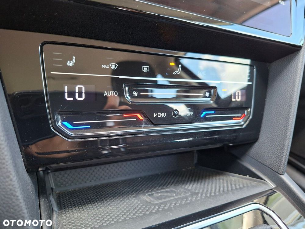 Volkswagen Passat - 24