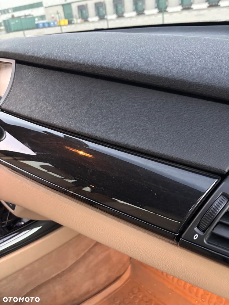 BMW X5 xDrive48i - 18