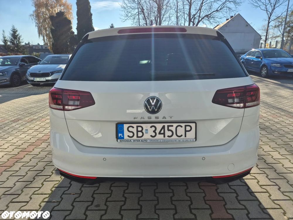 Volkswagen Passat Variant 2.0 TDI EVO Essence DSG - 6