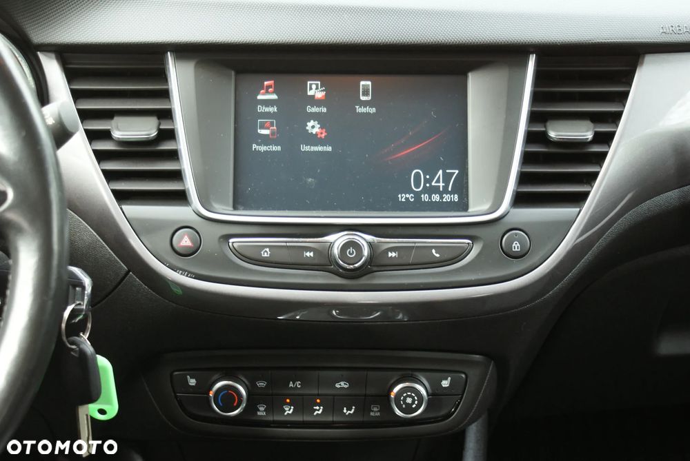 Opel Crossland X - 9