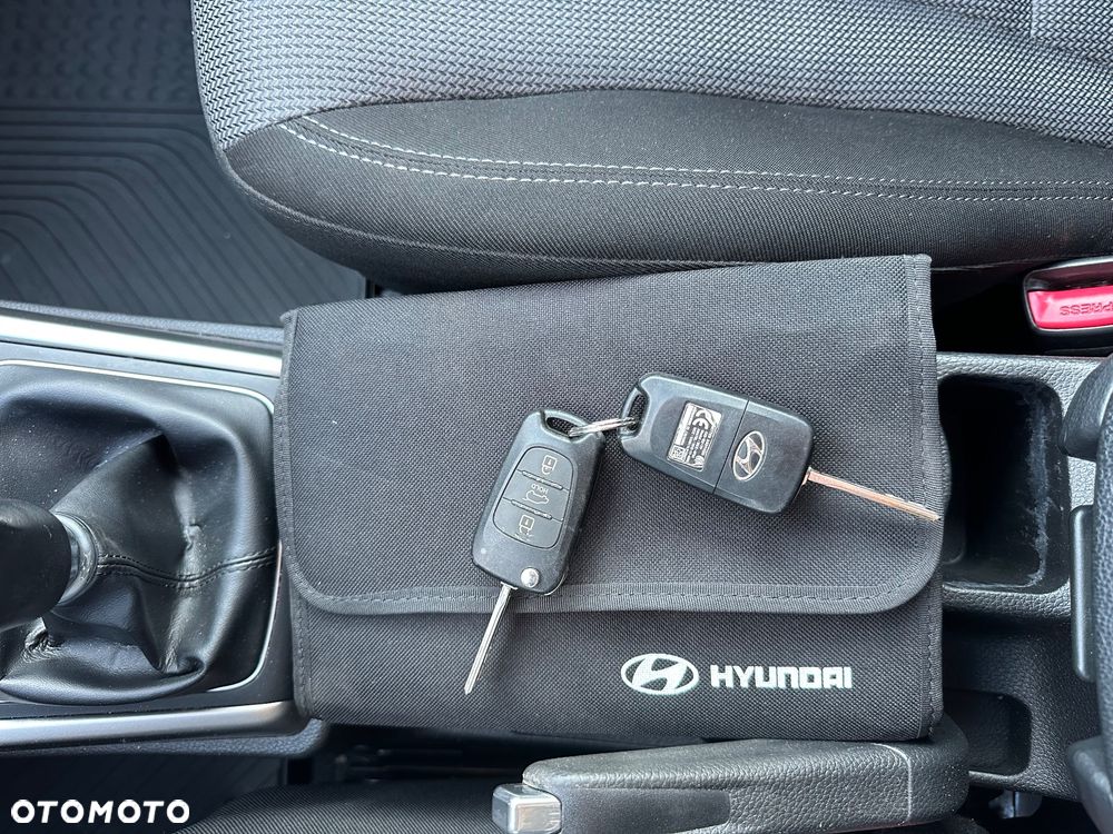 Hyundai i30 1.6 Comfort - 13