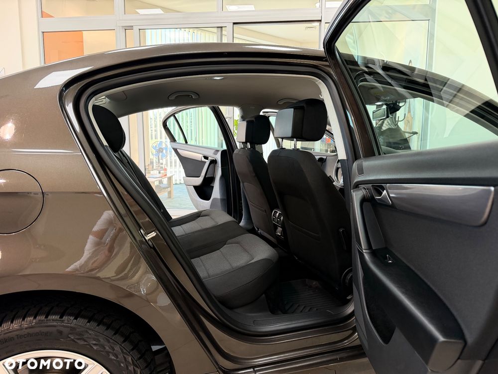Volkswagen Passat 1.4 TSI Trendline - 31