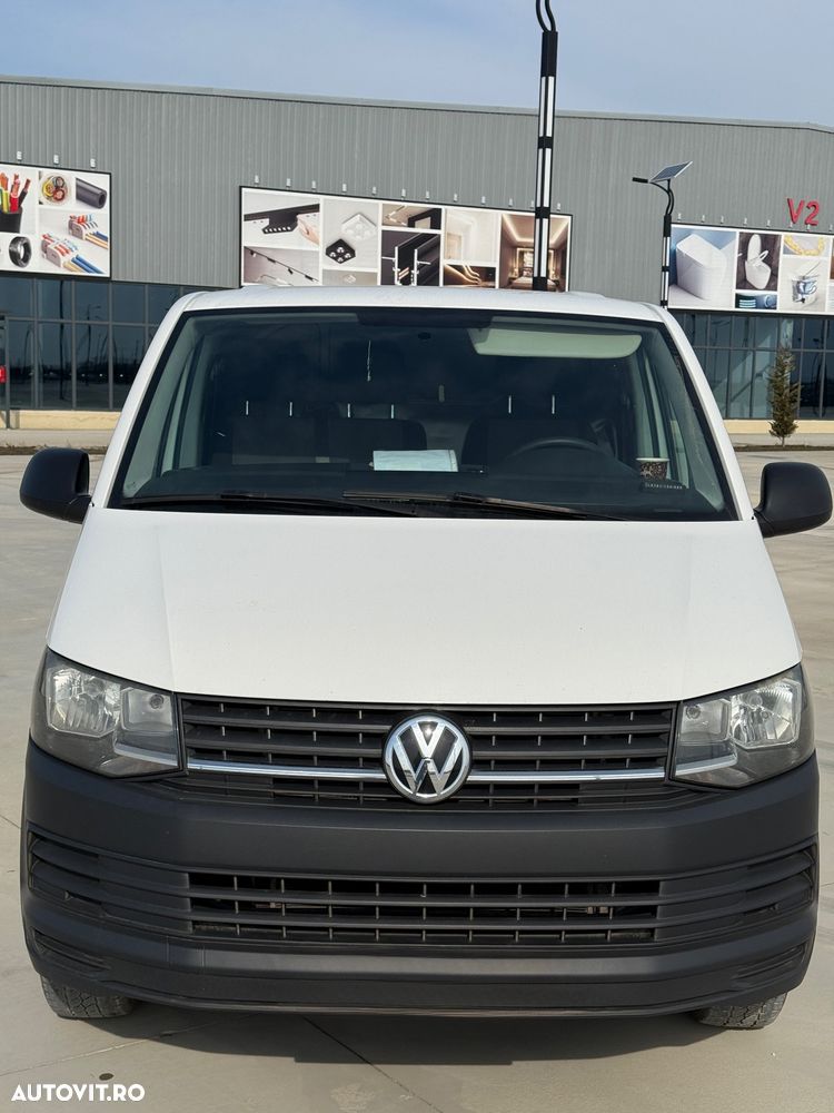 Volkswagen Transporter - 1