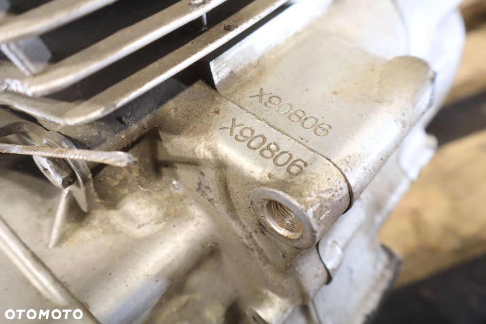 SILNIK  XGJAO YA200-8 13KM X90806 - 7