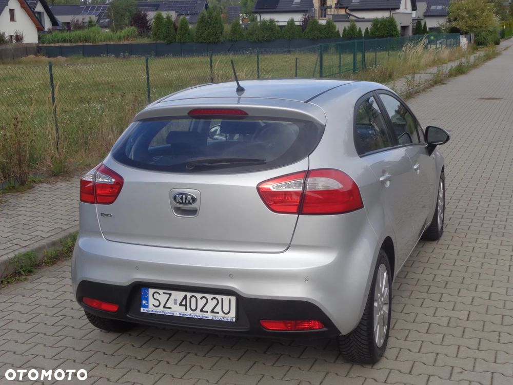 Kia Rio 1.2 Business Line - 14