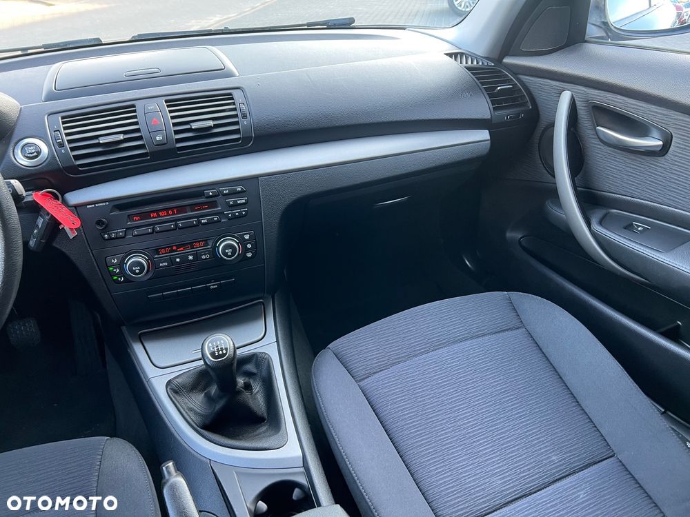 BMW Seria 1 116i Edition Sport - 14