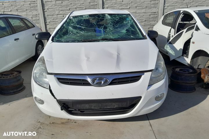 Oglinda stanga manuala E4022889 CU 3 PINI E4022889 CU 3 PINI Hyundai - 8