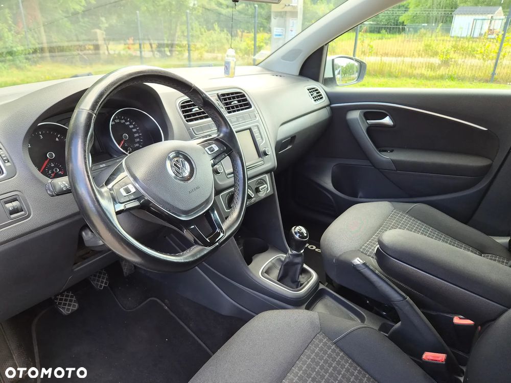 Volkswagen Polo - 12
