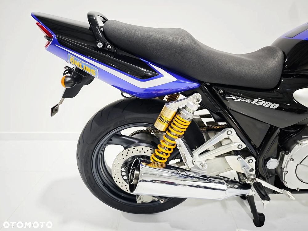 Yamaha XJR - 13