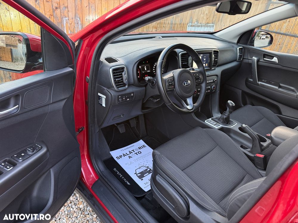 Kia Sportage 1.7 CRDI 2WD Dream-Team Edition - 8