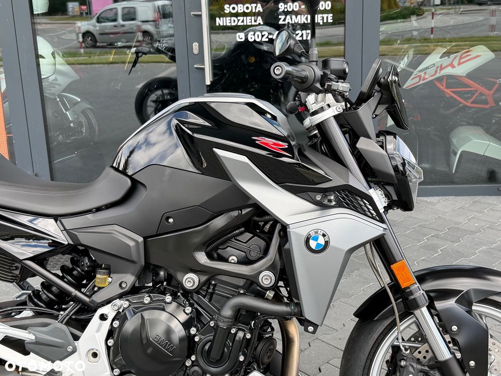 BMW F - 9