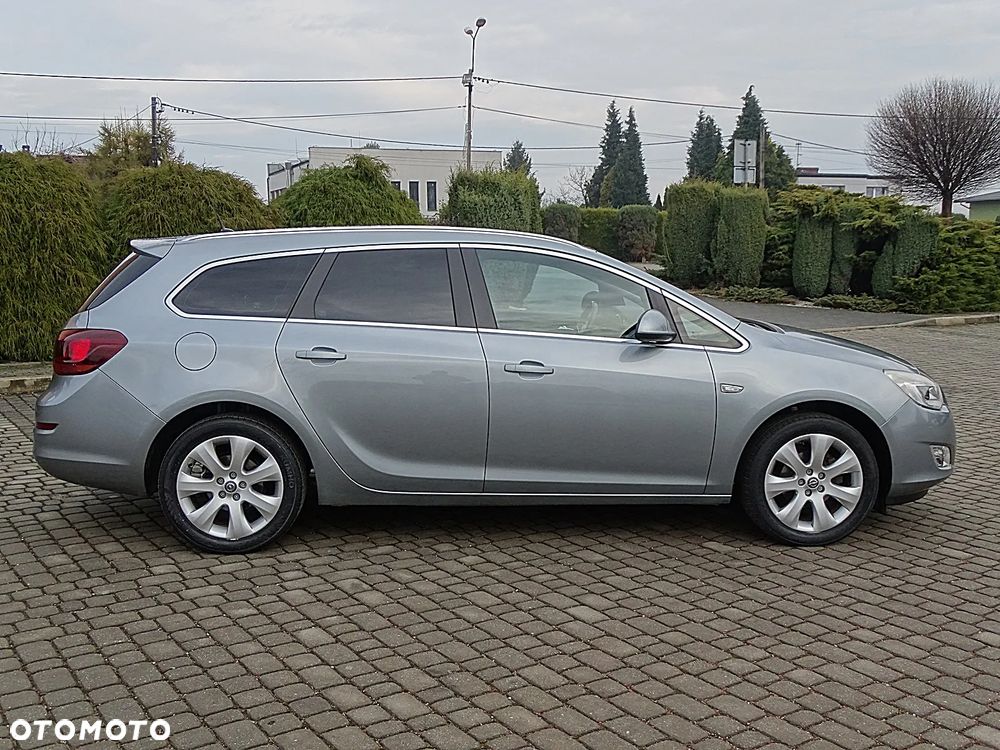 Opel Astra 1.4 Turbo Cosmo - 10