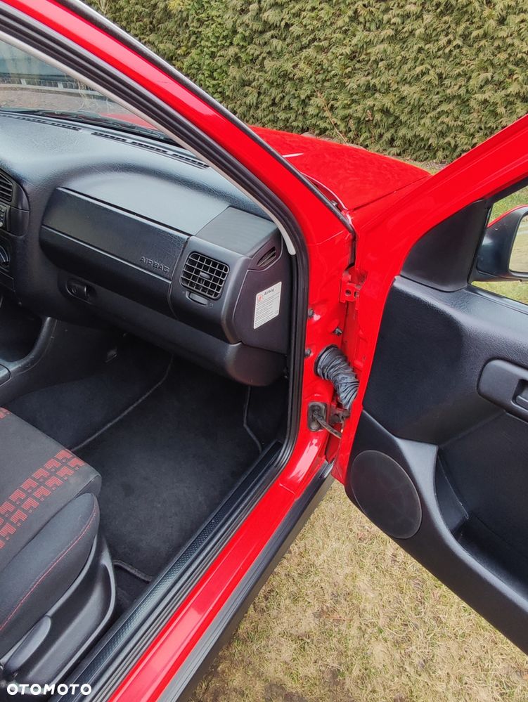 Volkswagen Golf 2.0 GTI - 10