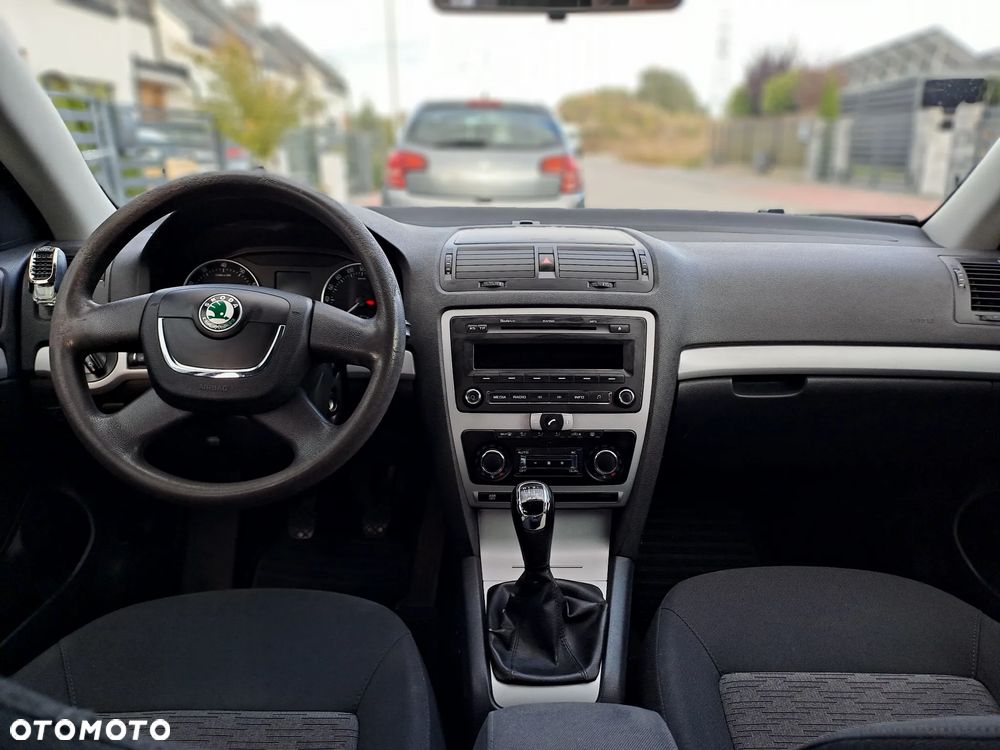 Skoda Octavia 1.6 Ambition - 20