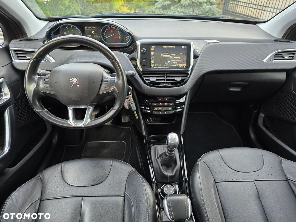 Peugeot 2008 1.6 BlueHDi Allure - 9