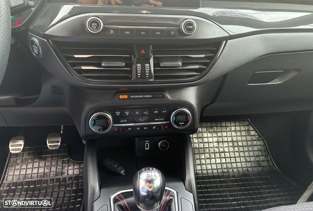 Ford Focus - 22