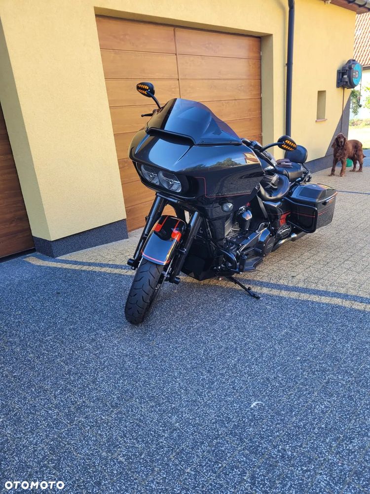 Harley-Davidson Touring Road Glide - 10