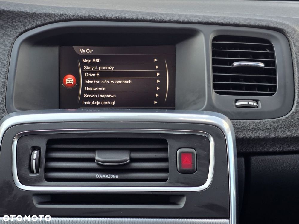 Volvo S60 - 25