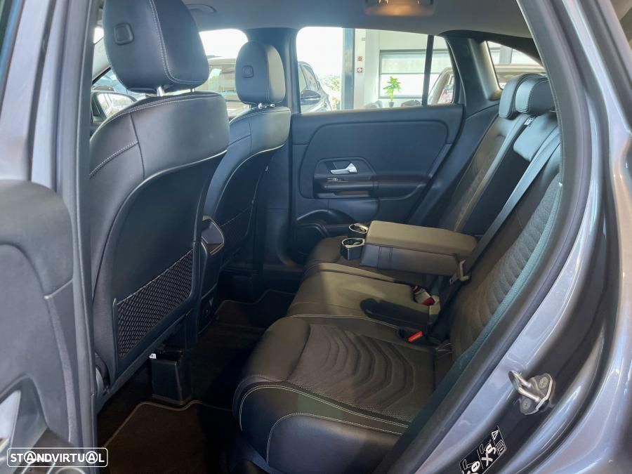 Mercedes-Benz GLA 250 e 8G-DCT Style - 28