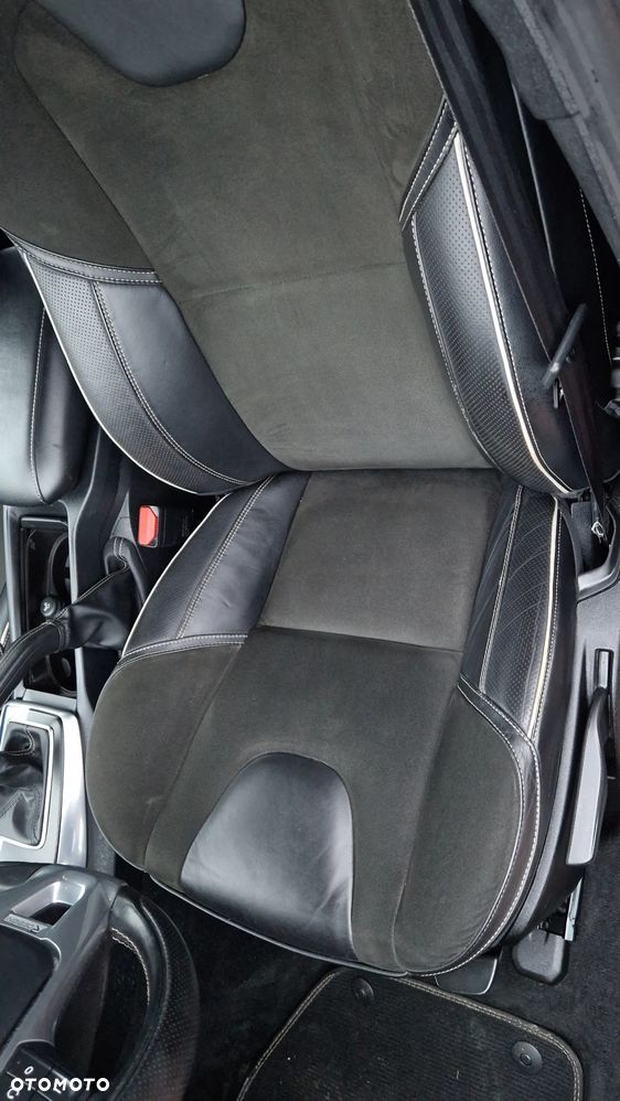 Volvo V40 D2 RDesign - 26