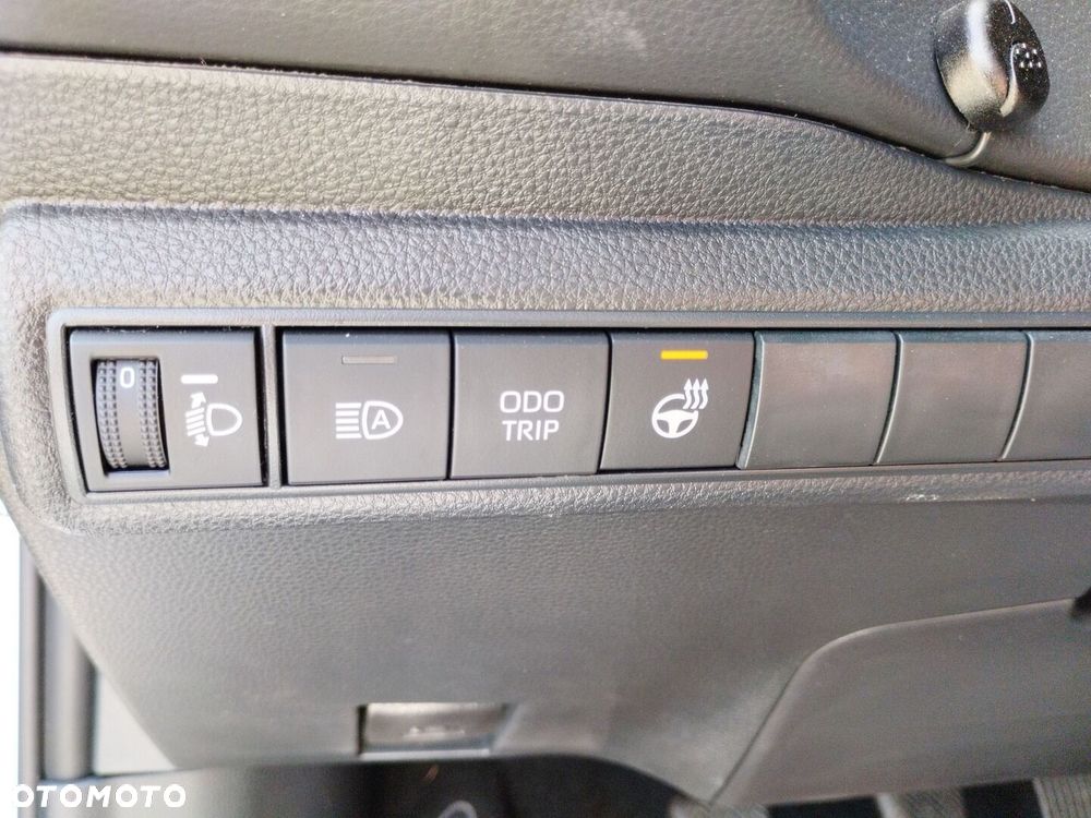 Toyota Corolla - 23