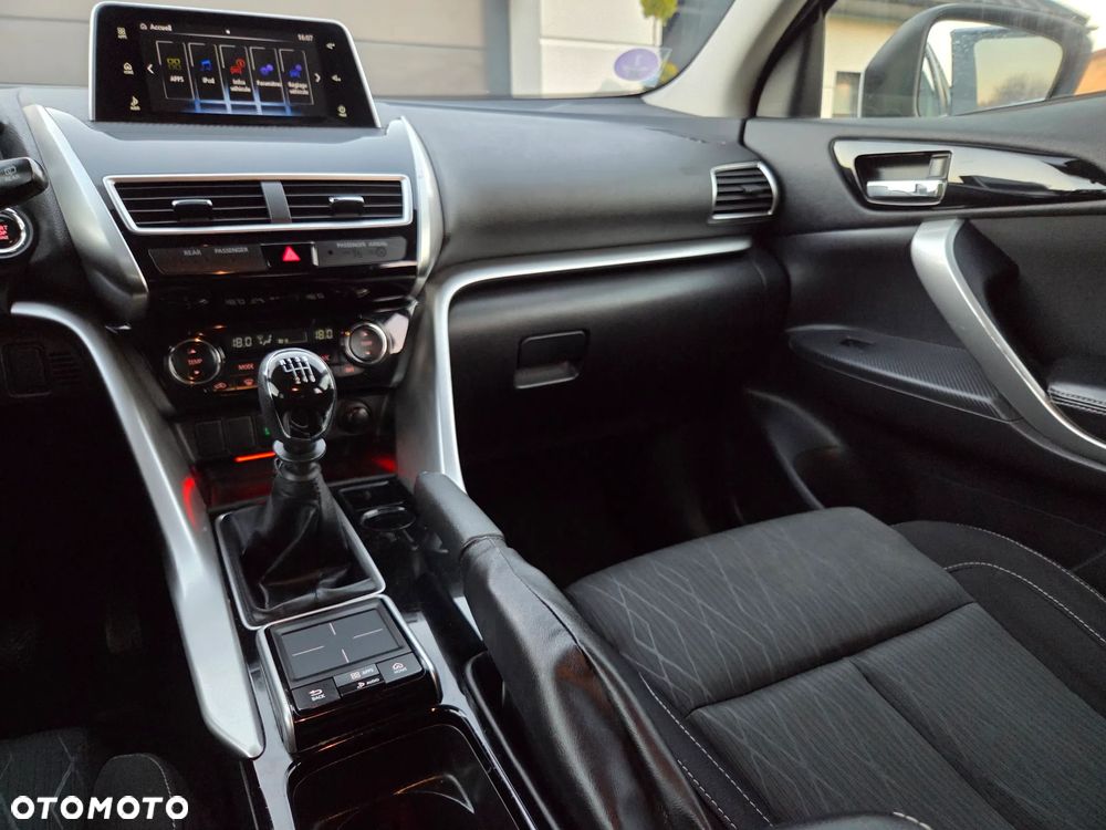 Mitsubishi Eclipse Cross 1.5 T GPF Intense - 23