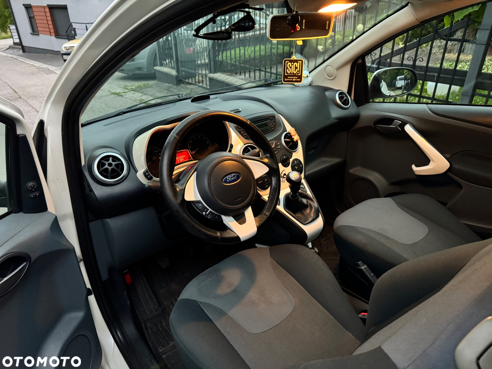 Ford KA - 6