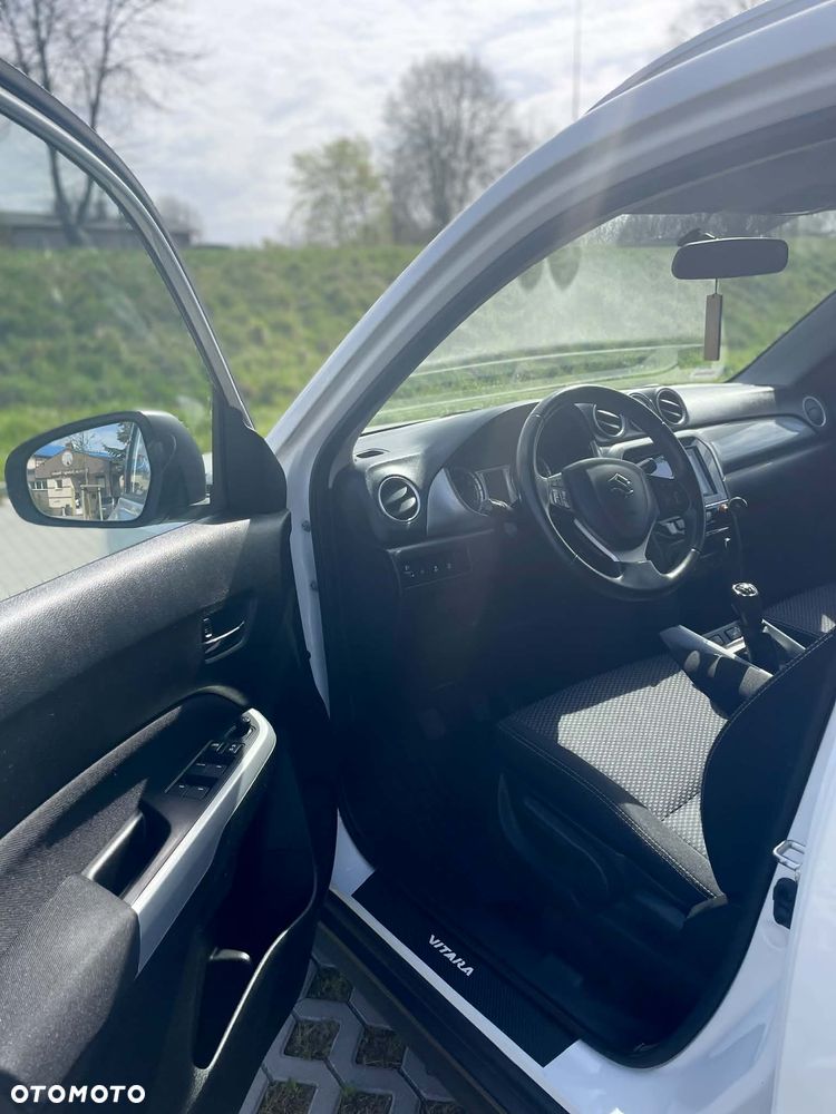 Suzuki Vitara 1.6 Premium 2WD - 14