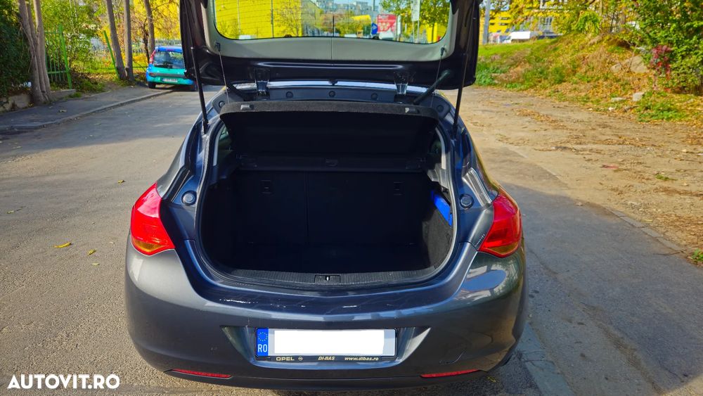 Opel Astra - 10