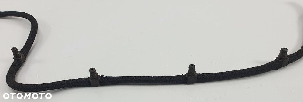 PRZEWÓD PRZELEWOWY PALIWA VOLVO V70 II 2.4 D - 4