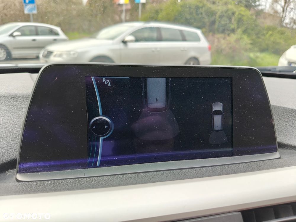 BMW Seria 3 320d - 39