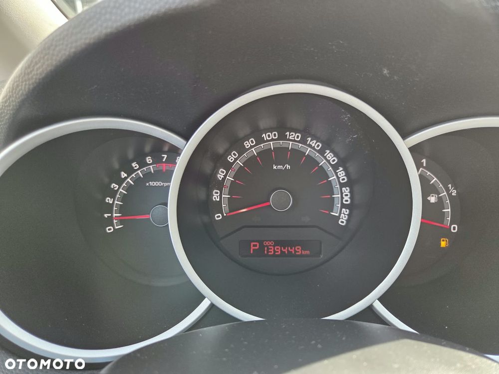 Kia Venga 1.6 L - 26