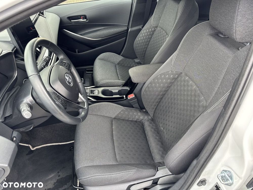 Toyota Corolla - 11