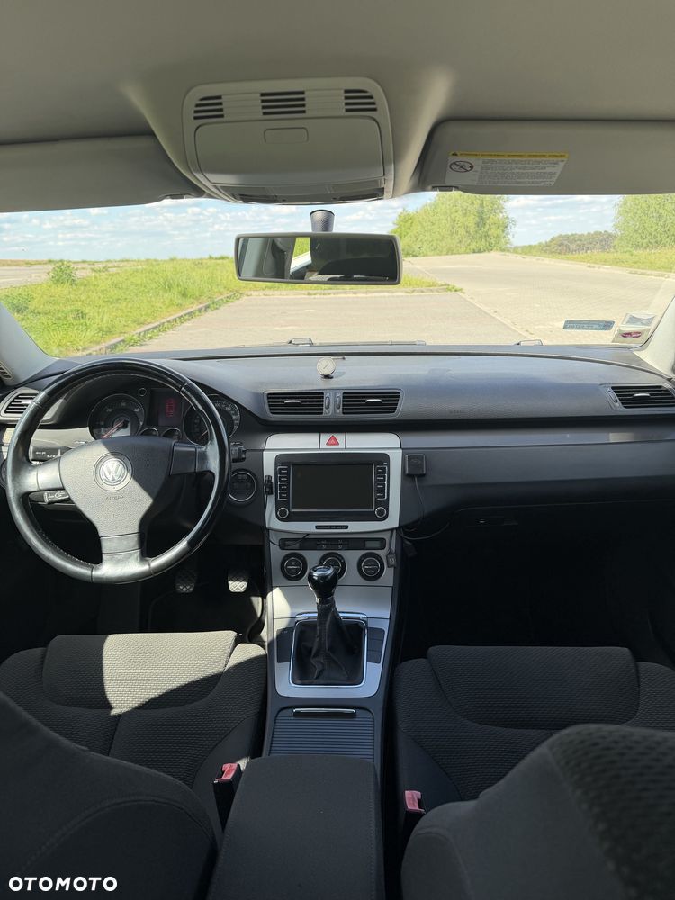 Volkswagen Passat - 6