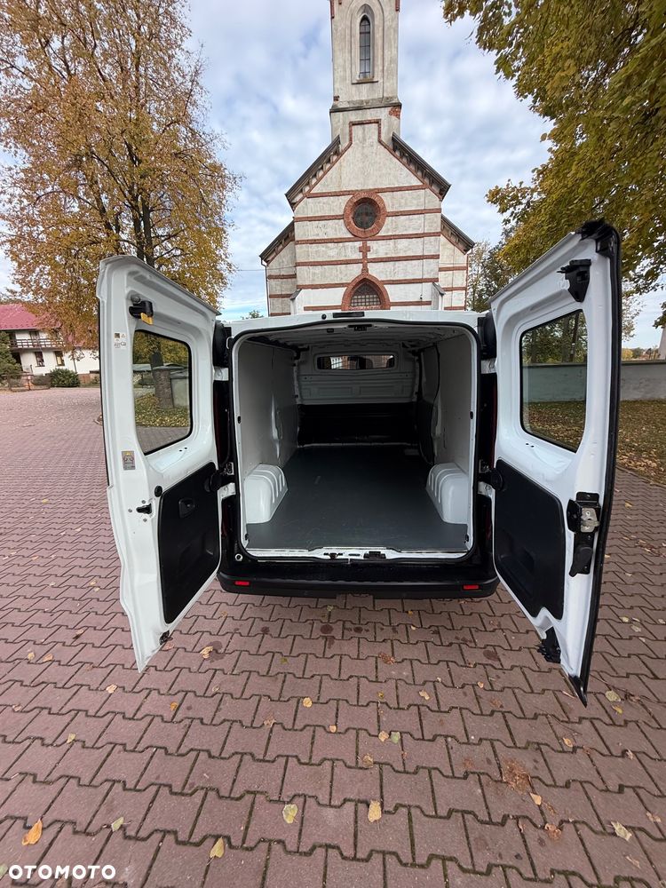 Opel Vivaro - 17