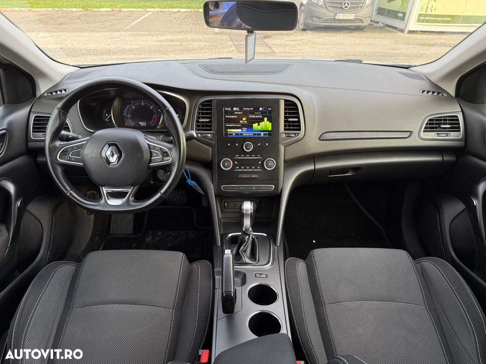 Renault Megane BLUE dCi 115 EDC EQUILIBRE - 8