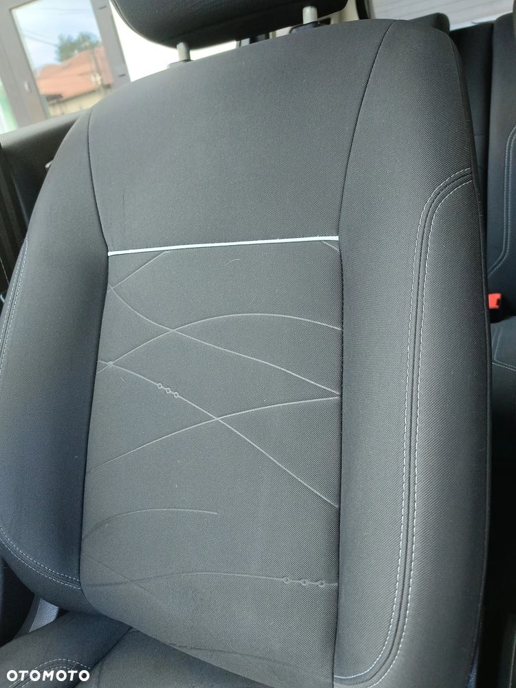 Ford Fiesta 1.25 Silver X (Trend) EU5 - 31