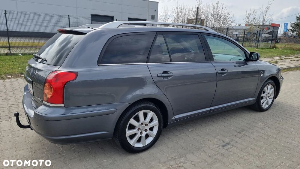 Toyota Avensis 2.2 D-4D Prestige - 6