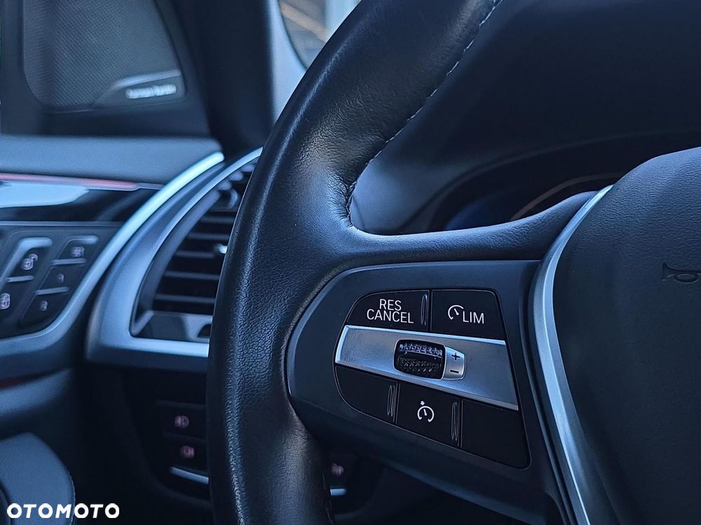 BMW X3 sDrive18d - 19