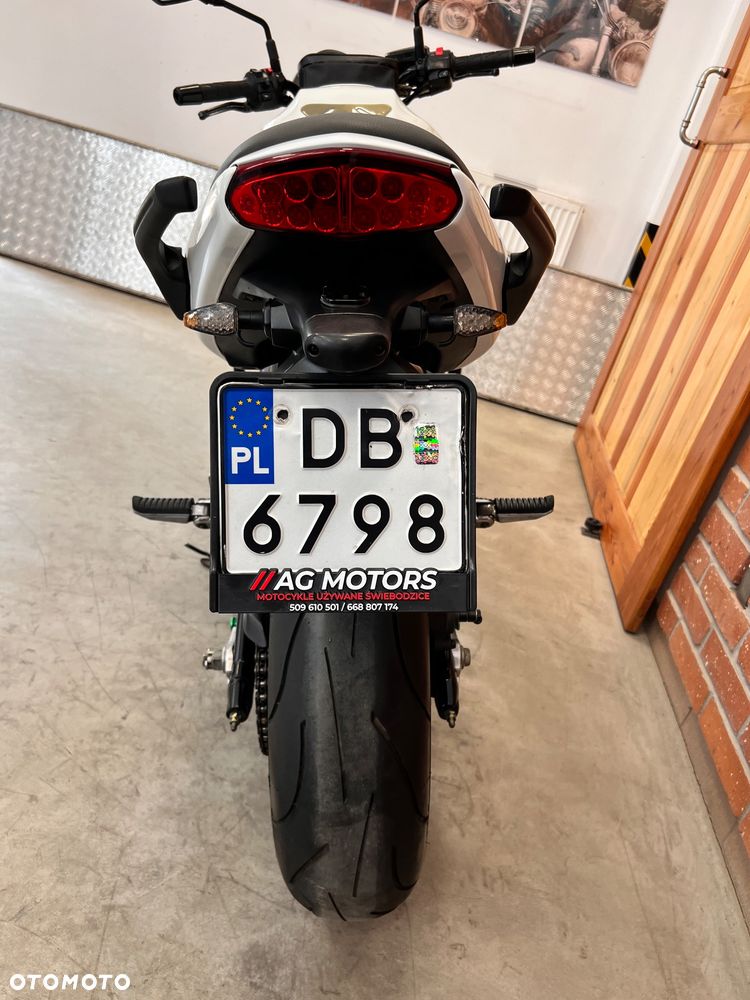 Kawasaki ER - 15