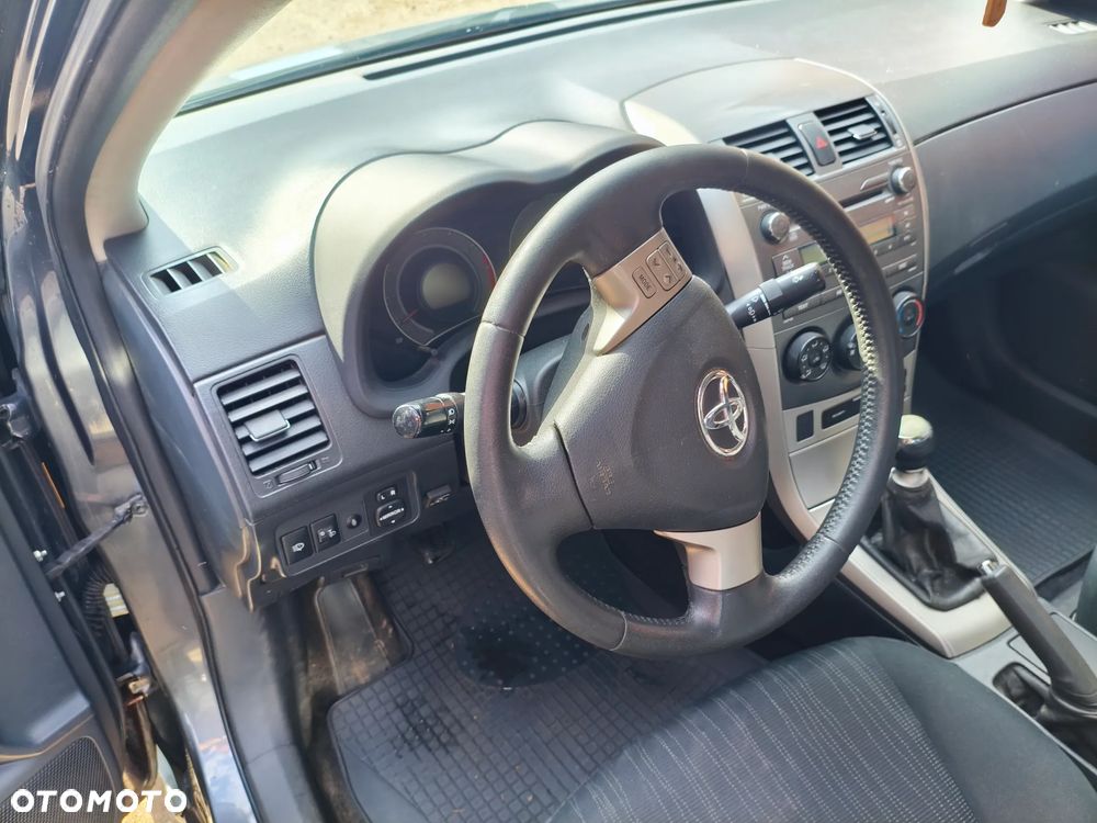 Toyota Corolla 1.6 Terra - 6