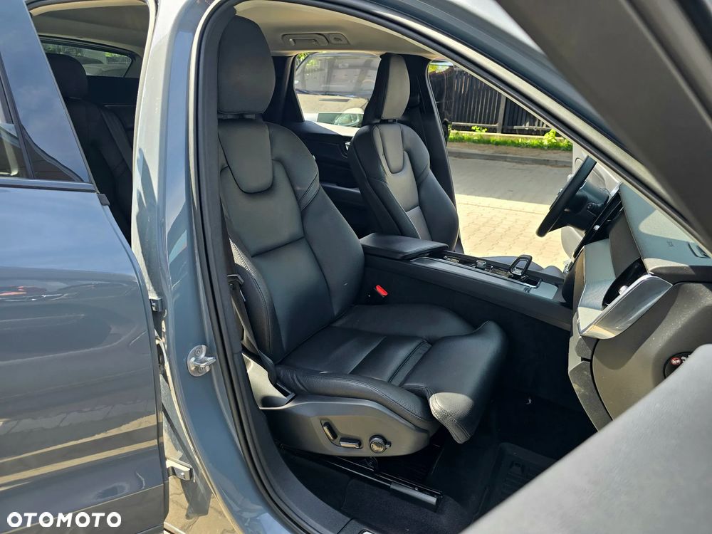 Volvo XC 60 ver-b4-d-plus-dark - 14