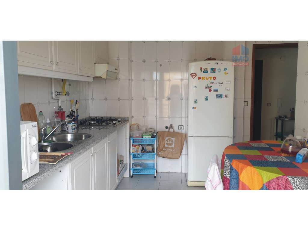 APARTAMENTO T1 PARA RENTABILIZAR - Grande imagem: 2/10