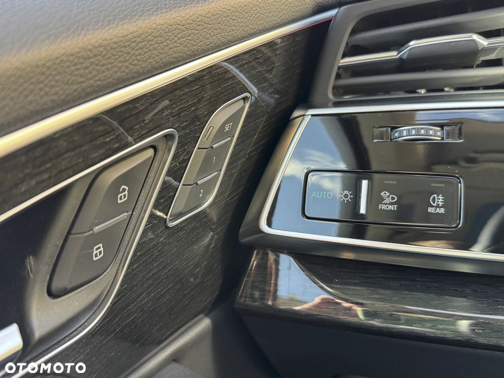 Audi Q7 55 TFSI quattro tiptronic - 28