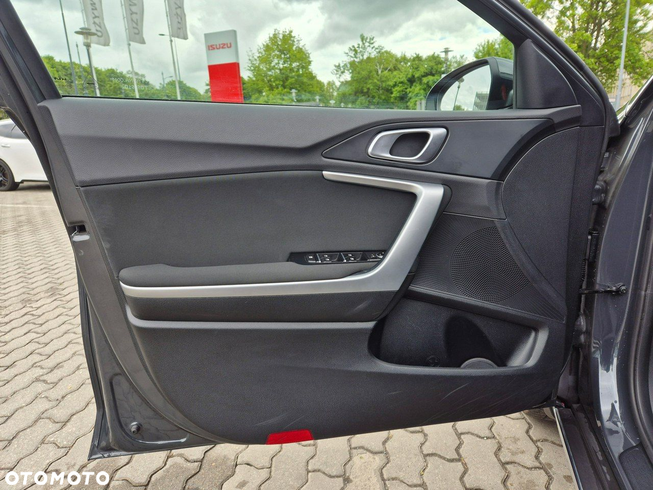 Kia XCeed - 12