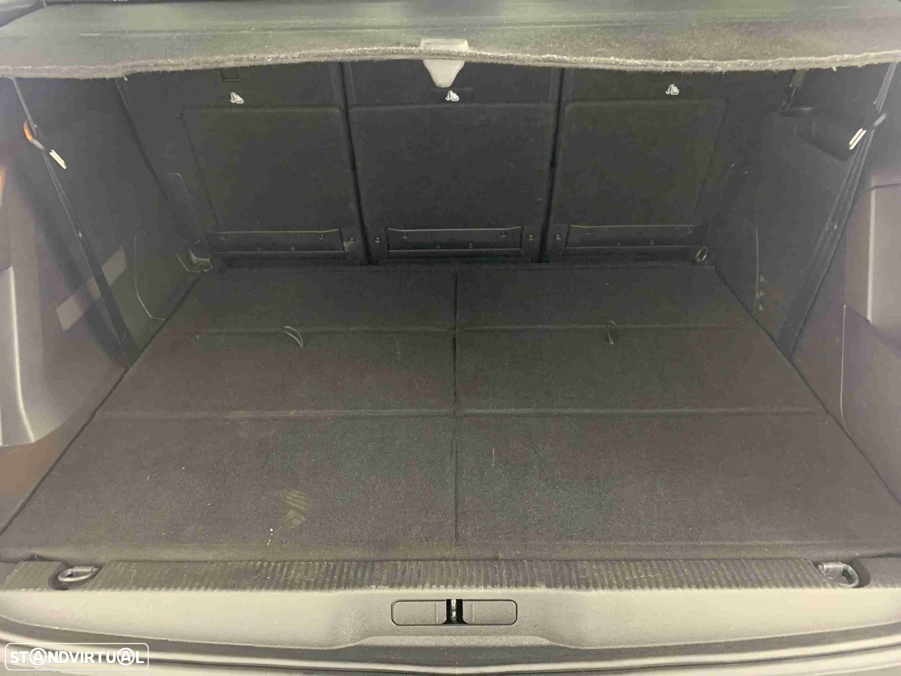 Peugeot 5008 1.5 BlueHDi Allure Pack EAT8 - 23